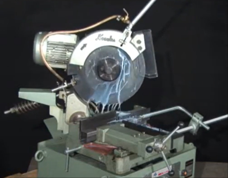 FUJI wet type of automatic metal cut off machine