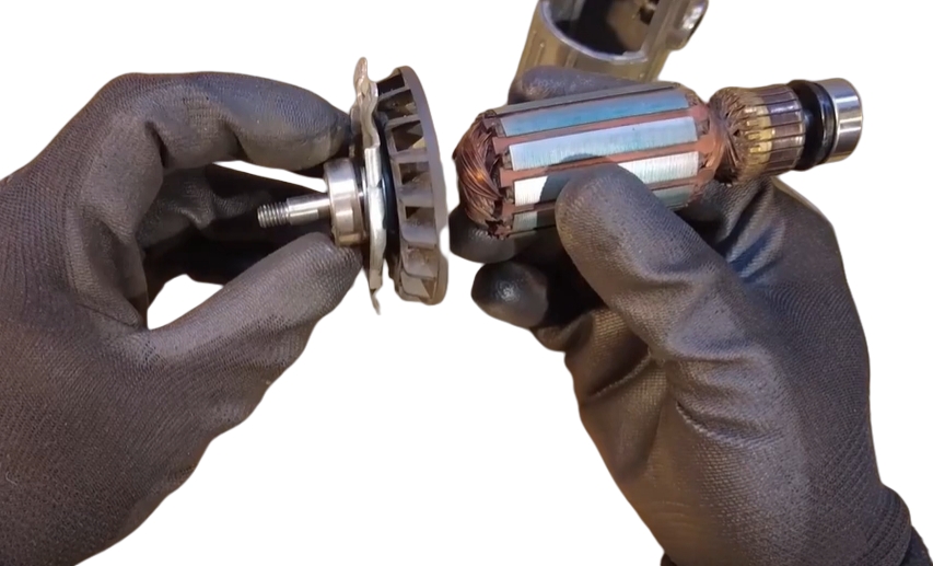 Motor inti dari Fuji TS-100 III memastikan kinerja yang tahan lama