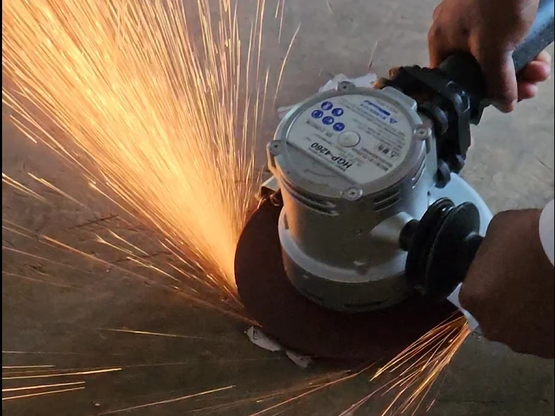 Grinding work of HGP-4260 Grinder