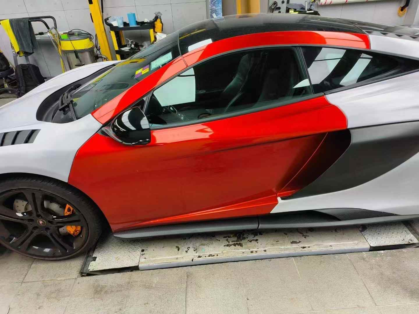 Mclaren 650S Upgrade 675LT Kits Body Kits Excellent Quality Wet Carbon Fiber Front Lip Side Skirt Rear Diffuser Hood Bonnet Fender