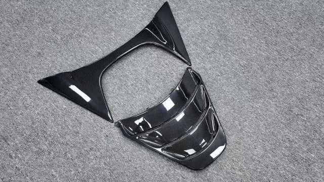 High Quality Dry Carbon Fiber Engine Cover for McLaren 720s Auto Parts Black Engine Cover Body Kit Hot Seller