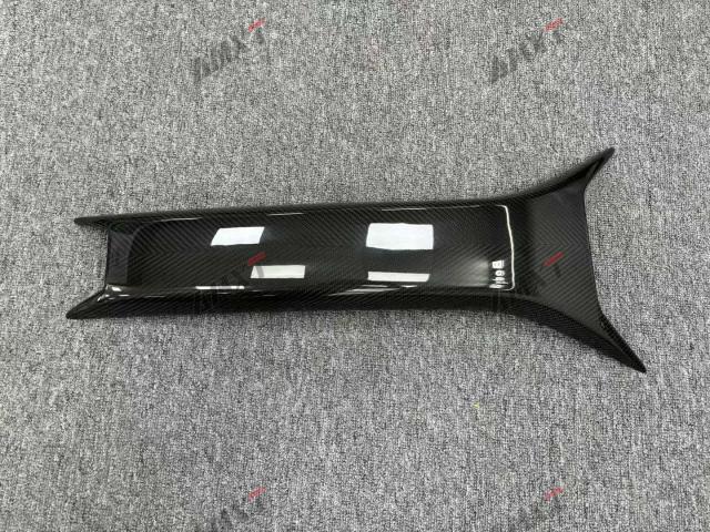 NOVIT High Quality Dry Carbon Roof Scoop for McLaren 720S Luxury Sports Car Vent with Excellent Fitment & Paste Mount