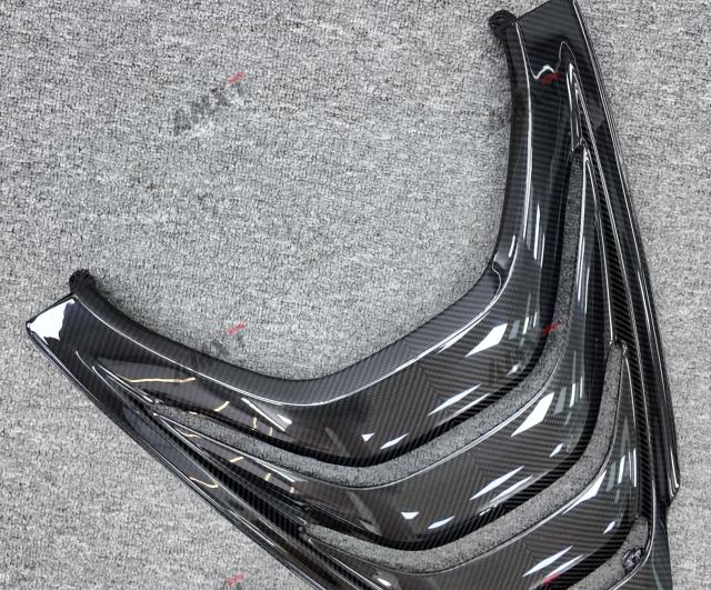 High Quality Dry Carbon Rear Engine Cover Replacement Mount Perfect Fit for McLaren 720S Convertible Spider Models