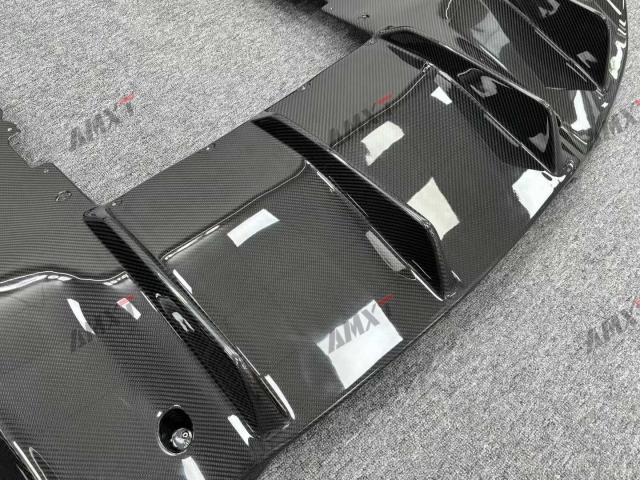 High Quality Fast Delivery Whole Sale Price Dry Carbon Fiber RYFT Rear Diffuser Body Kits for Mclaren 720S