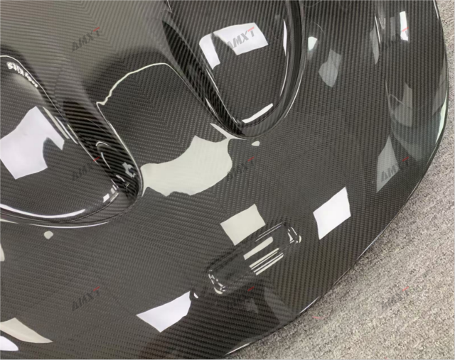 High Quality Fast Delivery Whole Sale Price Dry Carbon Fiber GT P1 Style Hood Body Kits for Mclaren 540-570S
