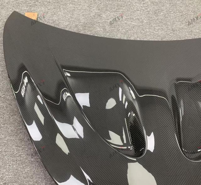 High Quality Fast Delivery Whole Sale Price Dry Carbon Fiber GT P1 Style Hood Body Kits for Mclaren 540-570S