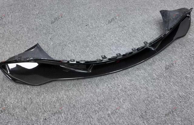High Quality Fast Delivery Whole Sale Price Dry Carbon Fiber OEM Style Front Lip Body Kits for Mclaren 720S