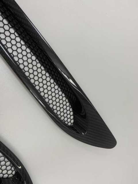 High Quality Fast Delivery Whole Sale Price Dry Carbon Fiber OEM Style Hood Vent Body Kits for Mclaren 720S