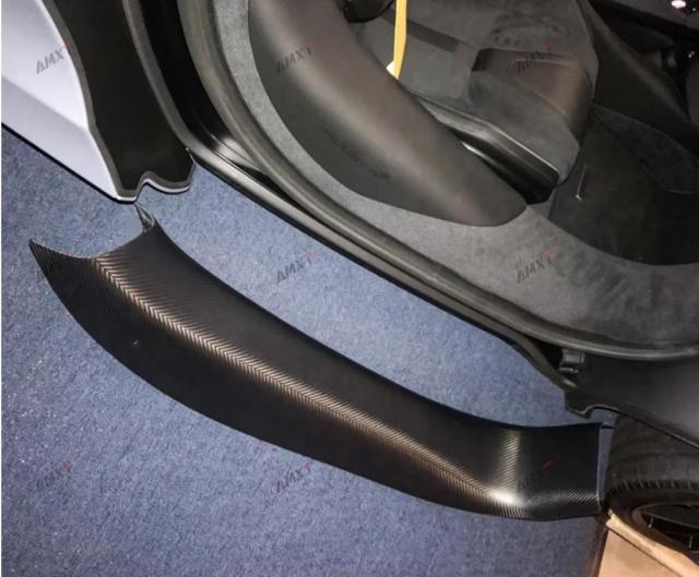 Dry Carbon Glossy/Matte Carbon Fiber OEM Style Door Sill Threshold Panel for McLaren 720S