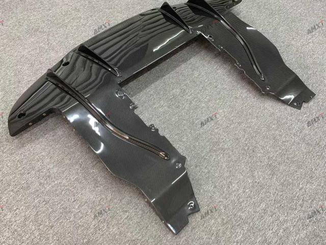 High Quality Fast Delivery Whole Sale Price Dry Carbon Fiber OEM Style Rear Diffuser Body Kits for Mclaren 720S