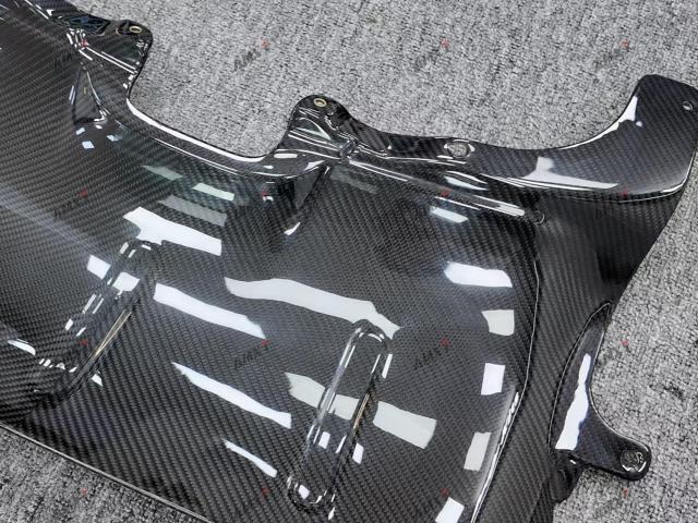 High Quality Fast Delivery Whole Sale Price Dry Carbon Fiber OEM Exhaust Cover Body Kits for Mclaren 720S