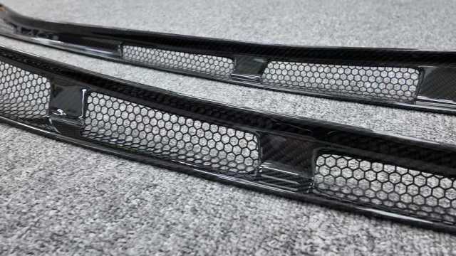 High Quality Fast Delivery Whole Sale Price Dry Carbon Fiber Rear Fender Air Bridge Body Kits for Mclaren 720S