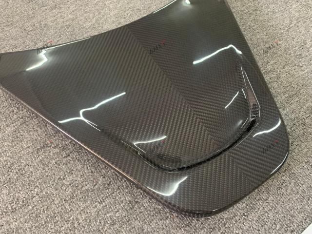 High Quality Fast Delivery Whole Sale Price Dry Carbon Fiber Novitec Rear Engine Cover Body Kits for Mclaren 720S