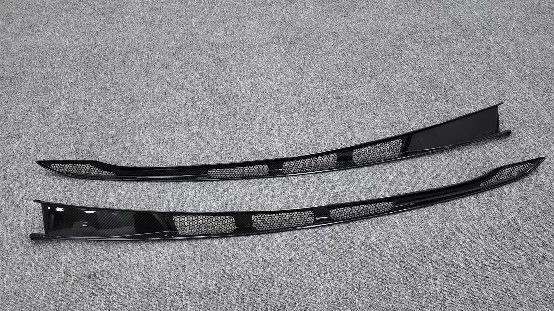High Quality Fast Delivery Whole Sale Price Dry Carbon Fiber Rear Fender Air Bridge Body Kits for Mclaren 720S