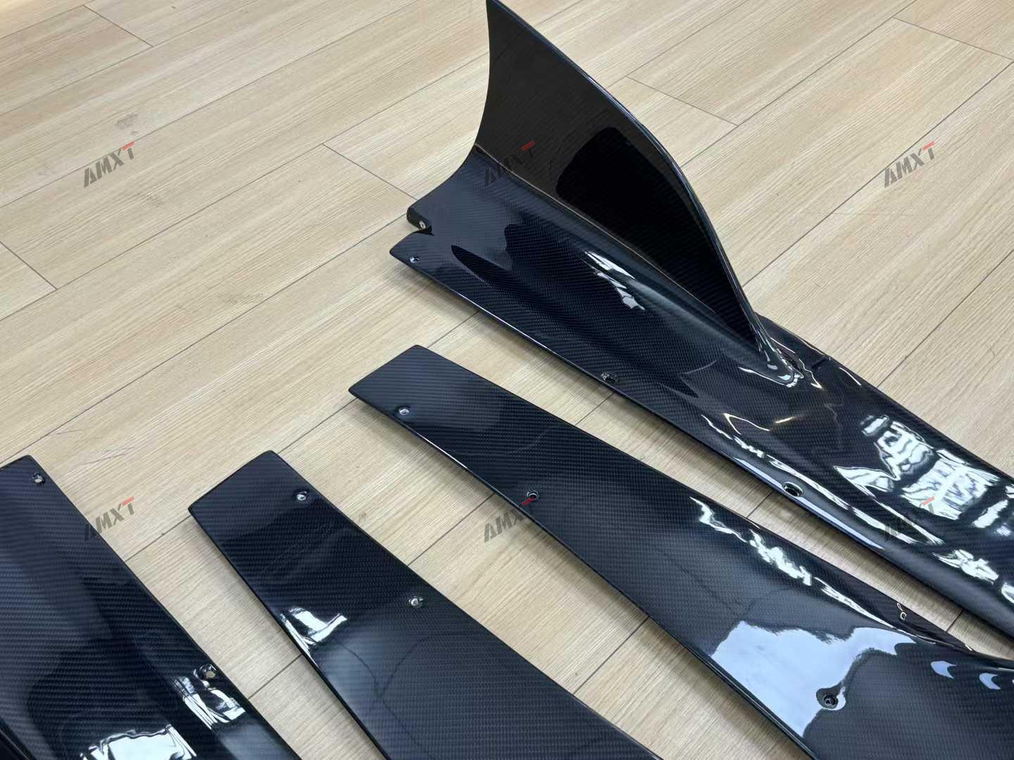 RYFT High Quality Dry Carbon Fiber Side Skirt for McLaren 720S Sports Design Style Easy Installation Excellent Fit Hot Seller