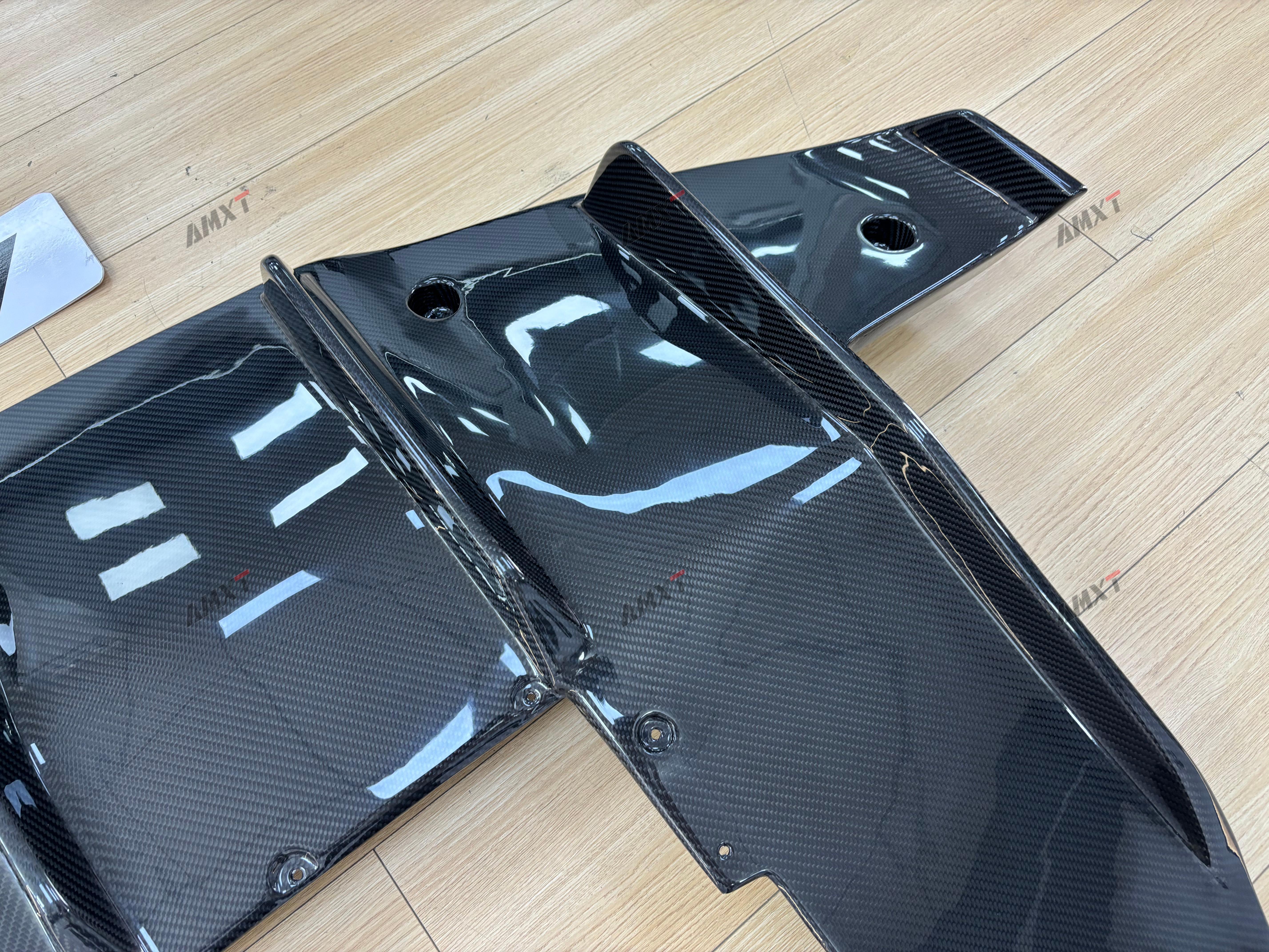 High Quality Fast Delivery Whole Sale Price Dry Carbon Fiber RYF Rear Diffuser Body Kits for Mclaren 720S