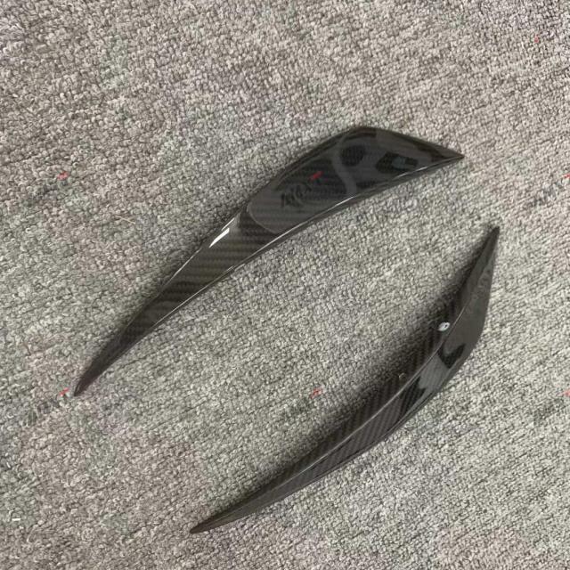 High Quality Fast Delivery Whole Sale Price Dry Carbon Fiber Front Bumper Canards Body Kits for Mclaren 720S