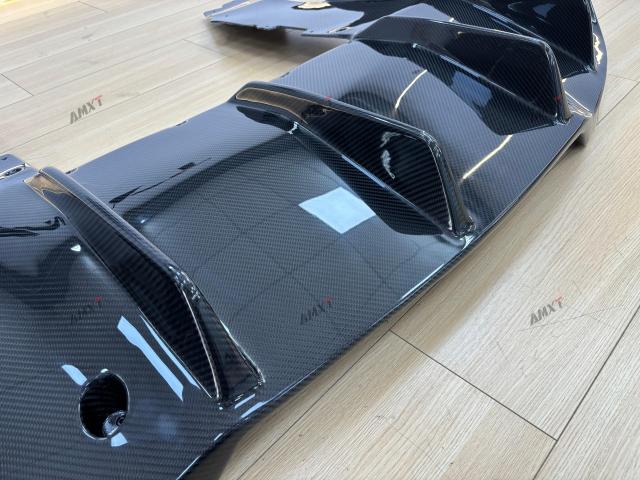 High Quality Fast Delivery Whole Sale Price Dry Carbon Fiber RYF Rear Diffuser Body Kits for Mclaren 720S
