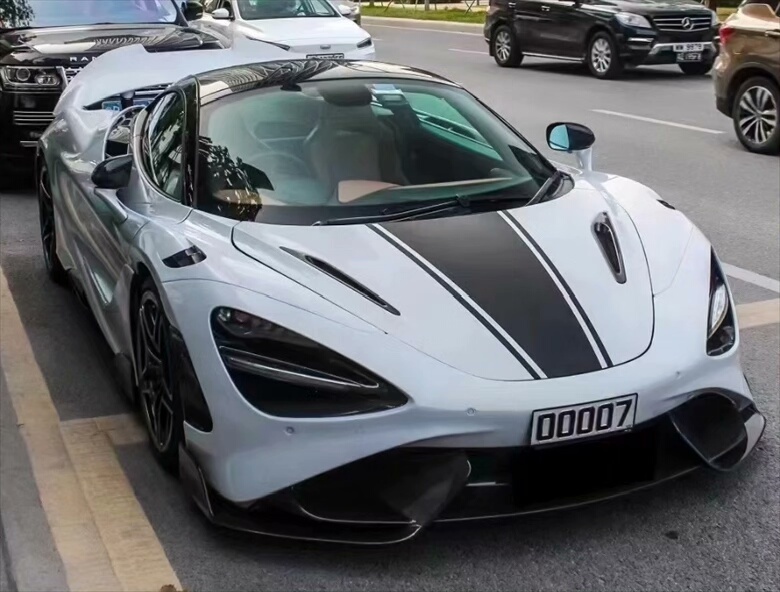 High Quality Fast Delivery Whole Sale Price Dry Carbon Fiber 765LT Front Bumper Body Kits for Mclaren 720S