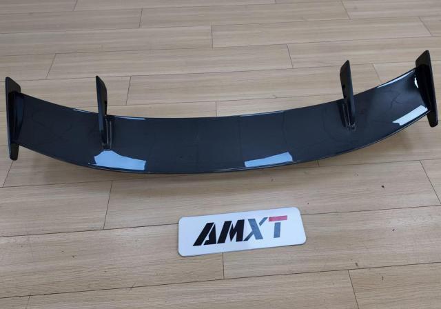 Excellent Fit for the Audi R8's High Quality Sporty Style Dry Carbon Performance Rear Spoiler Wing