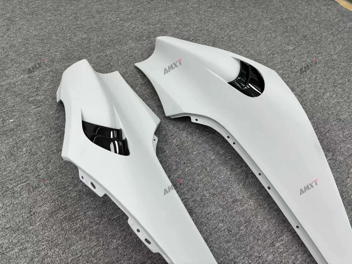 The High Quality Factory-price Dry Carbon Fiber 765LT Style Front Fenders for the McLaren 720S Have an Excellent Fit