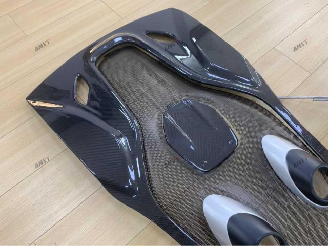 High Quality Fast Delivery Whole Sale Price Dry Carbon Fiber 600LT Engine Cover Exhaust Body Kits for Mclaren 540-570S