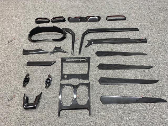 Urus Dry Carbon Fiber Interior Trims Vents Inside Panels Interior for Lamborghini Urus Car Accessories