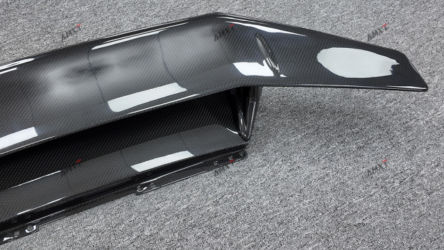 Spoiler Rear Wing High Quality Fast Delivery Prepreg Dry Carbon Fiber Body Kits for Lamborghini Huracan