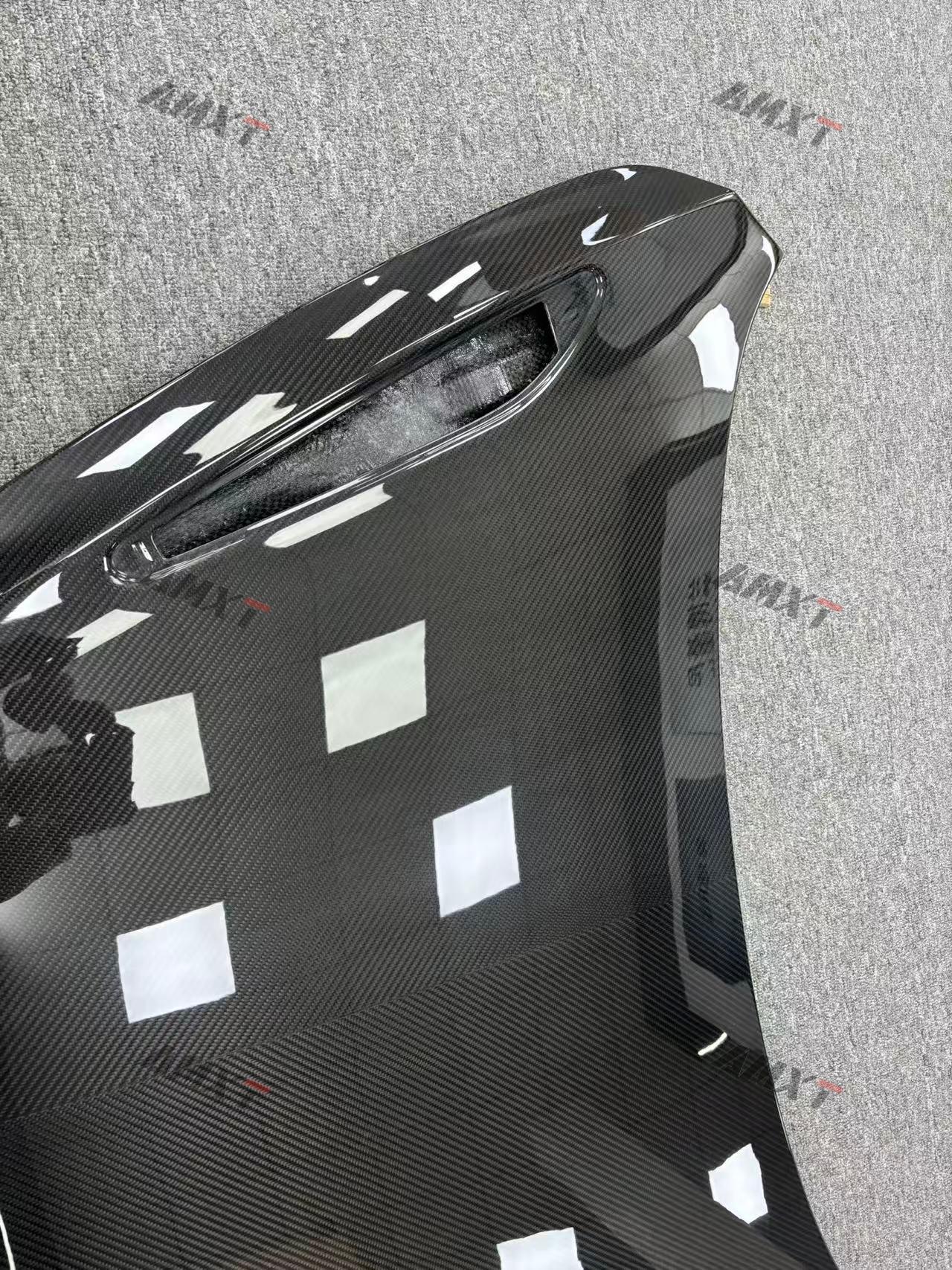 High Quality Fast Delivery Whole Sale Price Dry Carbon Fiber OEM Style Hood Body Kits for Mclaren 720S