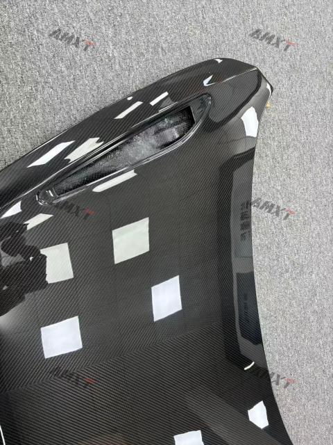 High Quality Fast Delivery Whole Sale Price Dry Carbon Fiber OEM Style Hood Body Kits for Mclaren 720S