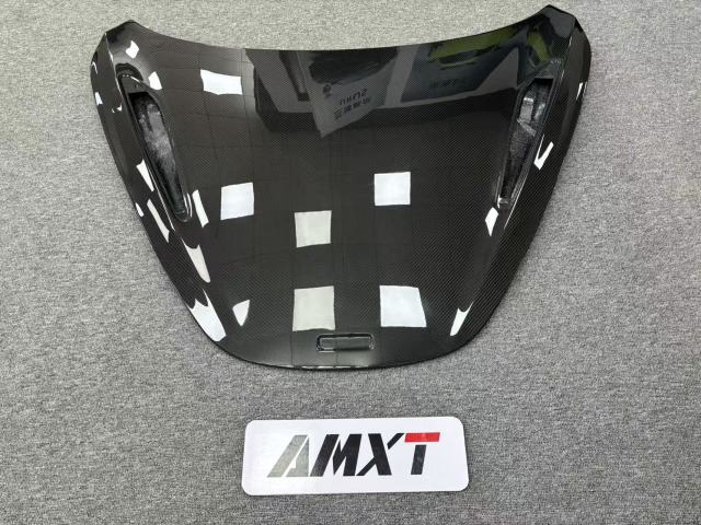 High Quality Fast Delivery Whole Sale Price Dry Carbon Fiber OEM Style Hood Body Kits for Mclaren 720S