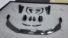 Dry Carbon Fiber Sto Upgrade V Style Body Kits for Lamborghini Huracan Front Lip Hood Vent Side Skirts Rear Windows Trims