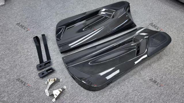 High Quality Fast Delivery Whole Sale Price Dry Carbon Fiber SVJ Door Panel Car Doors Body Kits for Lamborghini Aventador Lp700