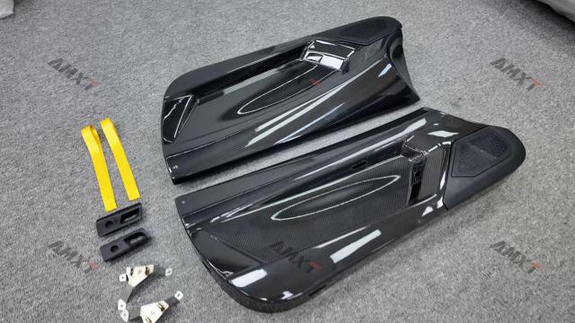 High Quality Fast Delivery Whole Sale Price Dry Carbon Fiber SVJ Door Panel Car Doors Body Kits for Lamborghini Aventador Lp700