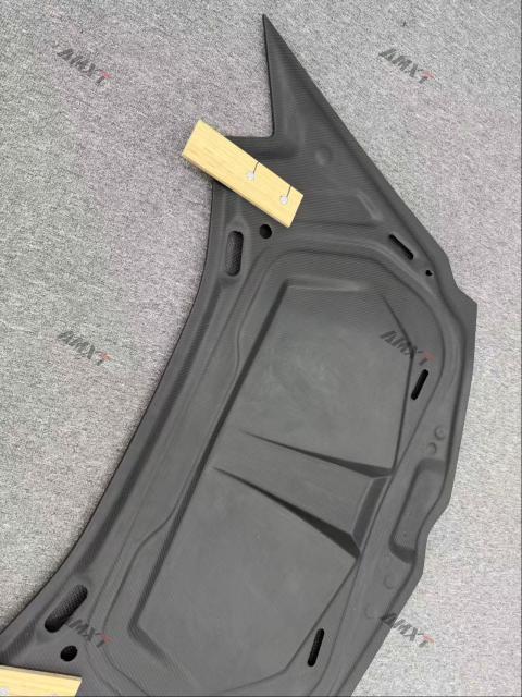 1016 Dry Carbon Front Bonnet Hood Excellent Quality Exterior Accessory With Good Fitment for Lamborghini Aventador