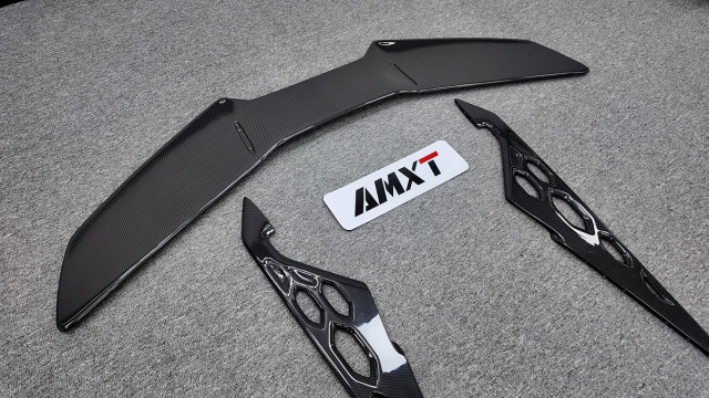 Dry Carbon Fiber DUKE Wing Car Rear Spoiler for Lamborghini Revuelto