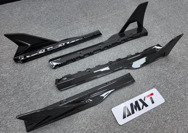 Good Fitment Dry Carbon Fiber Duke Side Skirts for Lamborghini Revuelto