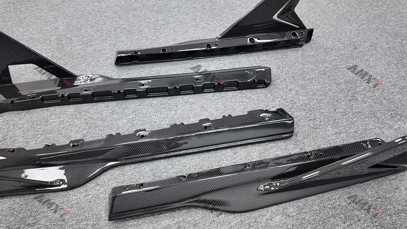 Good Fitment Dry Carbon Fiber Duke Side Skirts for Lamborghini Revuelto