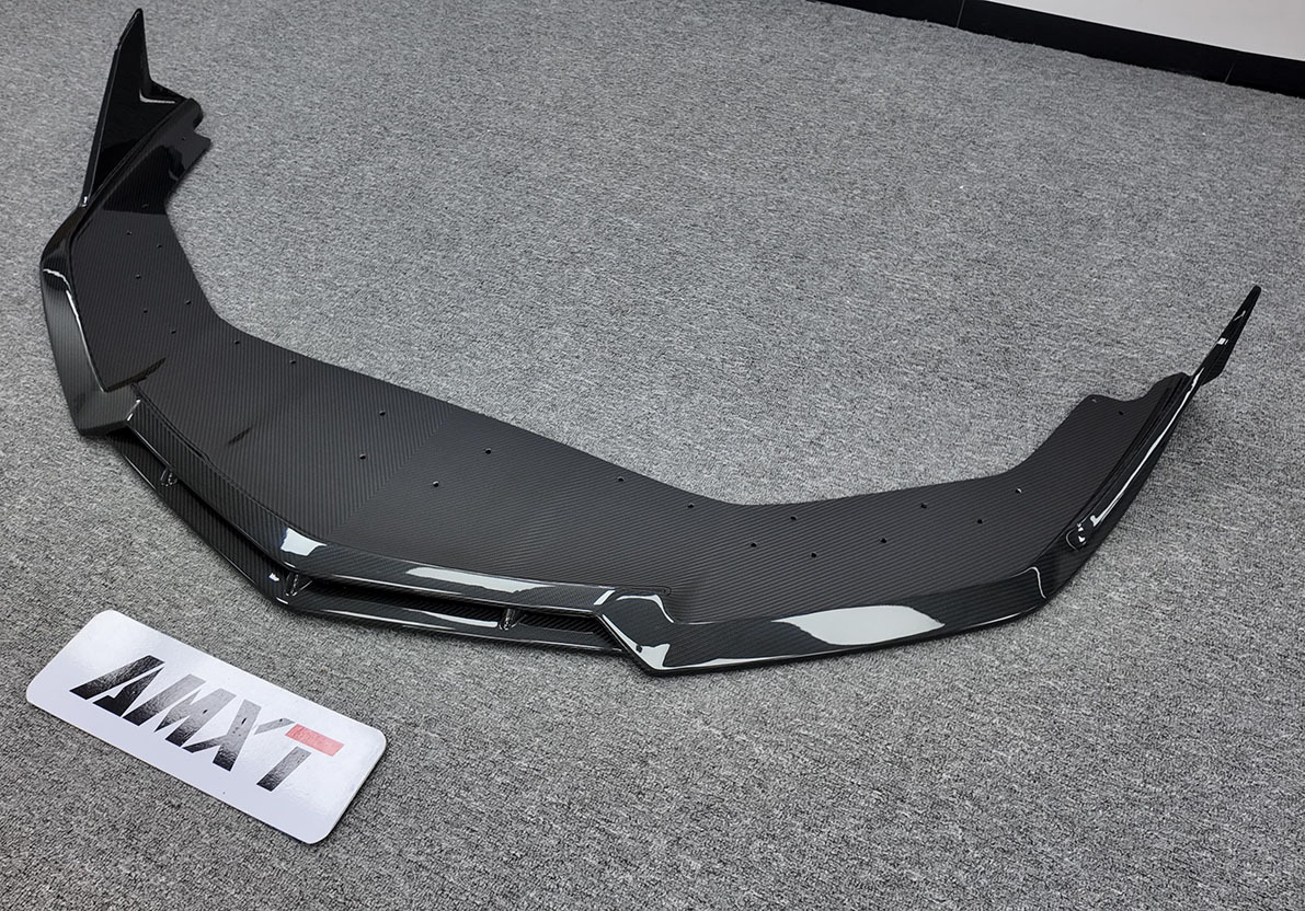 Dry Fiber DUKE Car Front Lip Front Bumper Lip for Lamborghini Revuelto Good Fitment