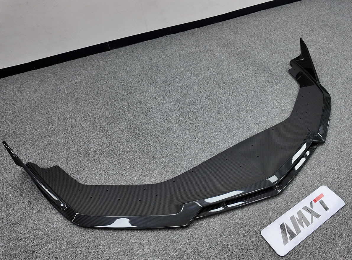 Dry Fiber DUKE Car Front Lip Front Bumper Lip for Lamborghini Revuelto Good Fitment