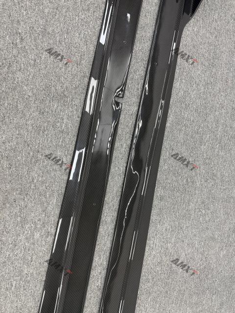 High Quality Fast Delivery Whole Sale Price Dry Carbon Fiber Vors Side Skirt Body Kits for Lamborghini Huracan LP580 LP610