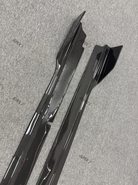 High Quality Fast Delivery Whole Sale Price Dry Carbon Fiber Vors Side Skirt Body Kits for Lamborghini Huracan LP580 LP610