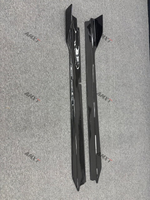 High Quality Fast Delivery Whole Sale Price Dry Carbon Fiber Vors Side Skirt Body Kits for Lamborghini Huracan LP580 LP610