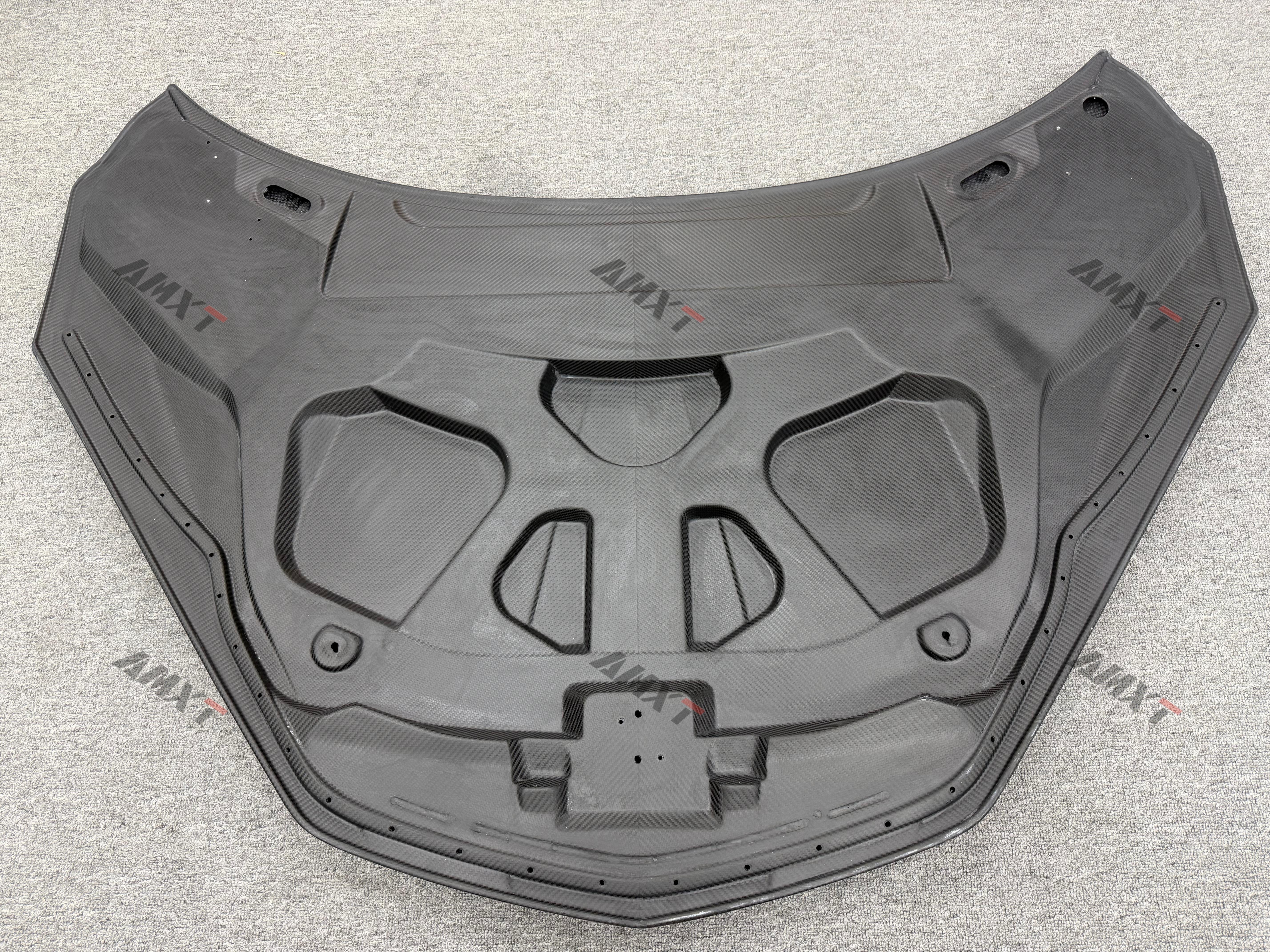 Dry Carbon 1016 Hood Car Engine Hood Bonnet for Lamborghini Revuelto