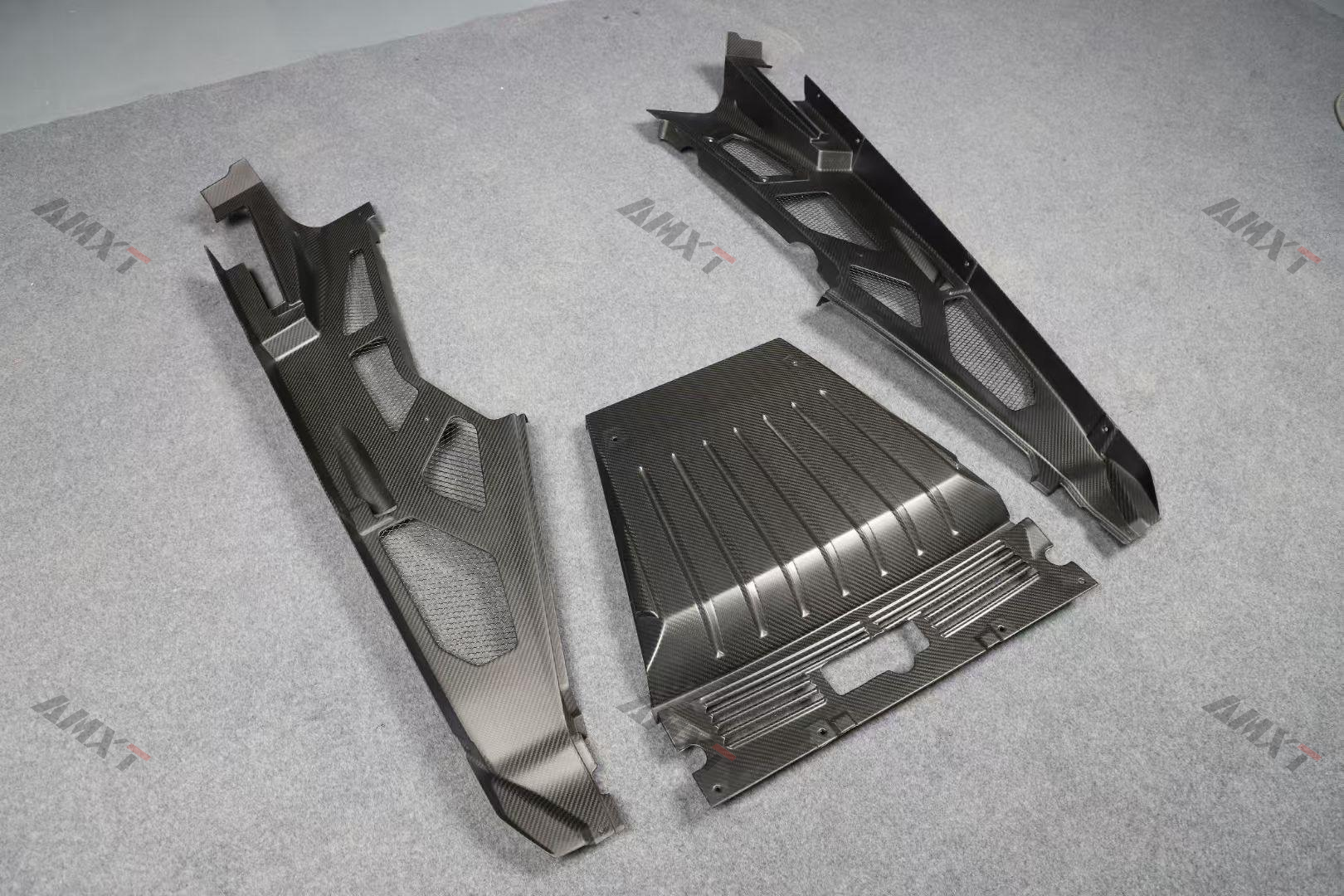 High Quality Fast Delivery Whole Sale Price Carbon Fiber Engine Cover Interior Trim Body Kits for Lamborghini Huracan EVO