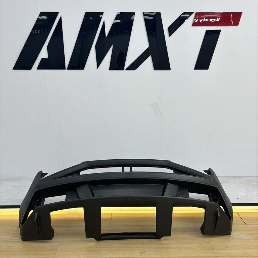 New High Quality Dry Carbon Fiber Car Rear Bumper for Gallardo-Bolt-On Installation Carbon Black 100% Fitment 2008-2013