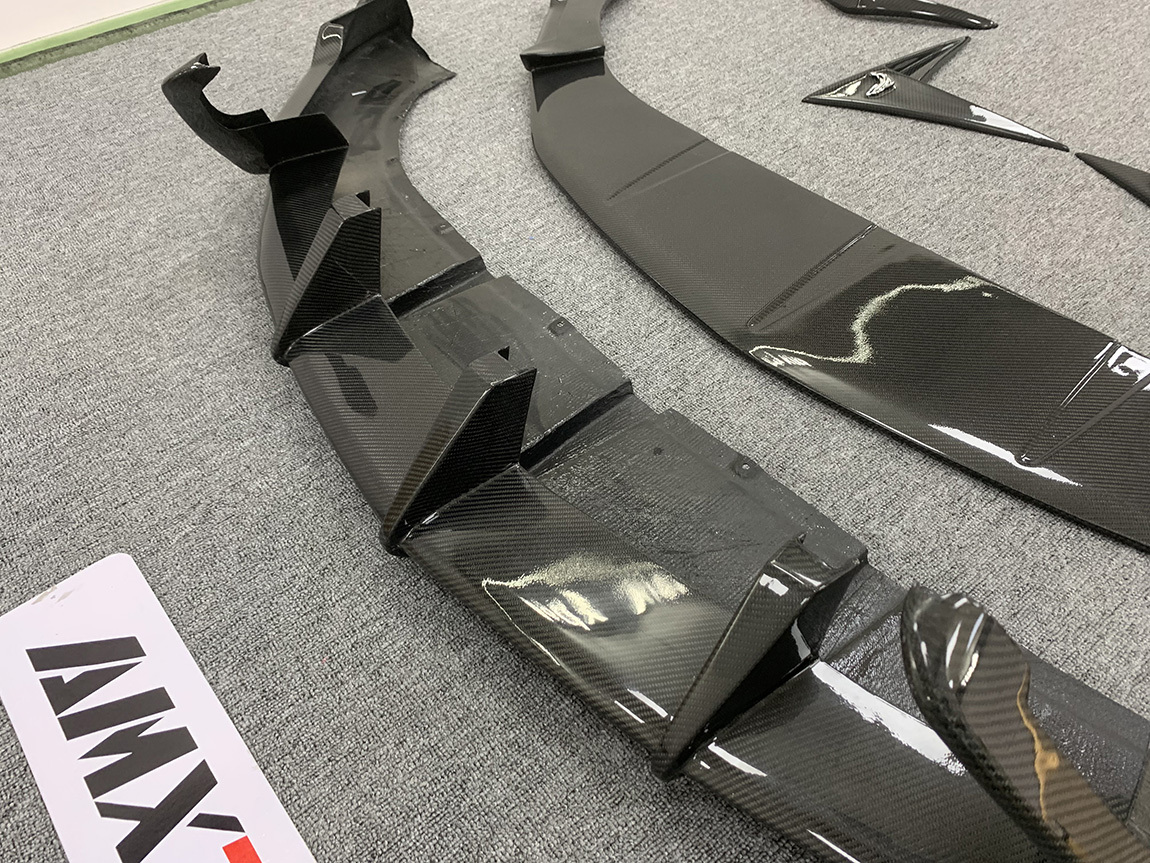 URUS Topcar Body Kits for Lamborghini Excellent Quality Fast Delivery Dry Carbon Fiber Front Lip Side Skirt Rear Diffuser Hood