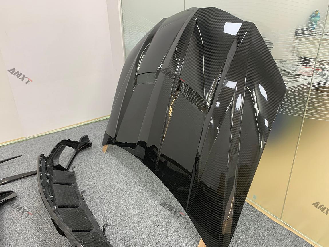 URUS Topcar Body Kits for Lamborghini Excellent Quality Fast Delivery Dry Carbon Fiber Front Lip Side Skirt Rear Diffuser Hood
