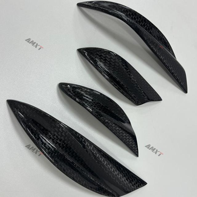 High Quality Fast Delivery Whole Sale Price Wet Carbon Fiber M Style Canards Body Kits for Lamborghini URUS