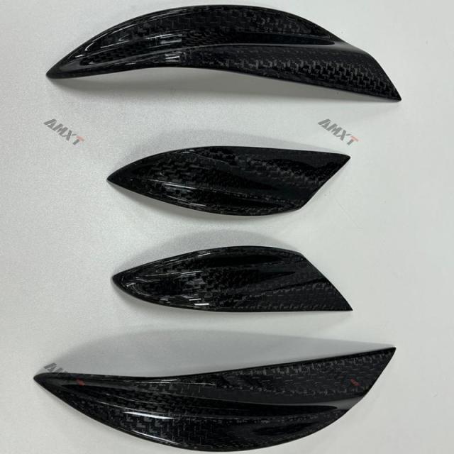 High Quality Fast Delivery Whole Sale Price Wet Carbon Fiber M Style Canards Body Kits for Lamborghini URUS